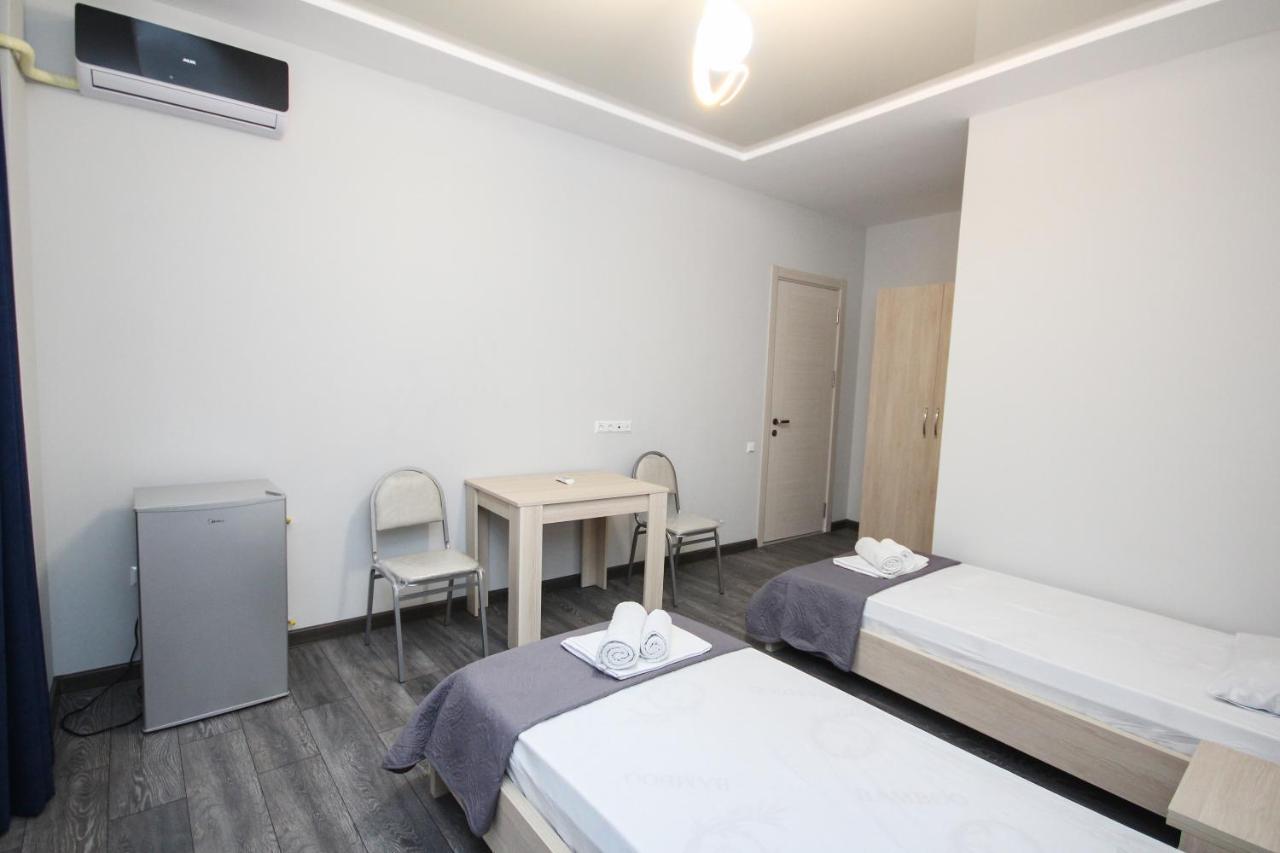 Guest House 99 Batumi Exterior foto